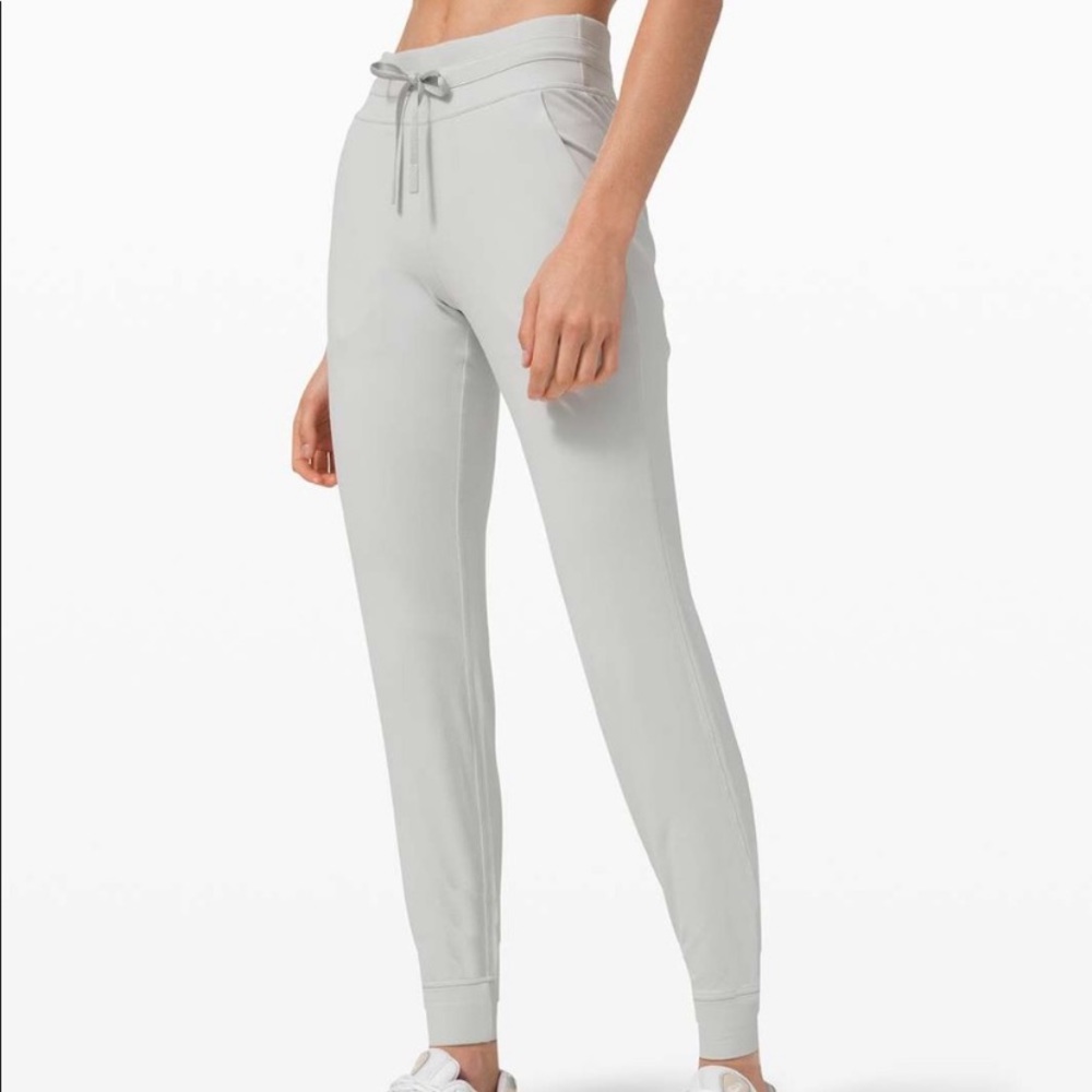 Lululemon Ready to Rulu Jogger